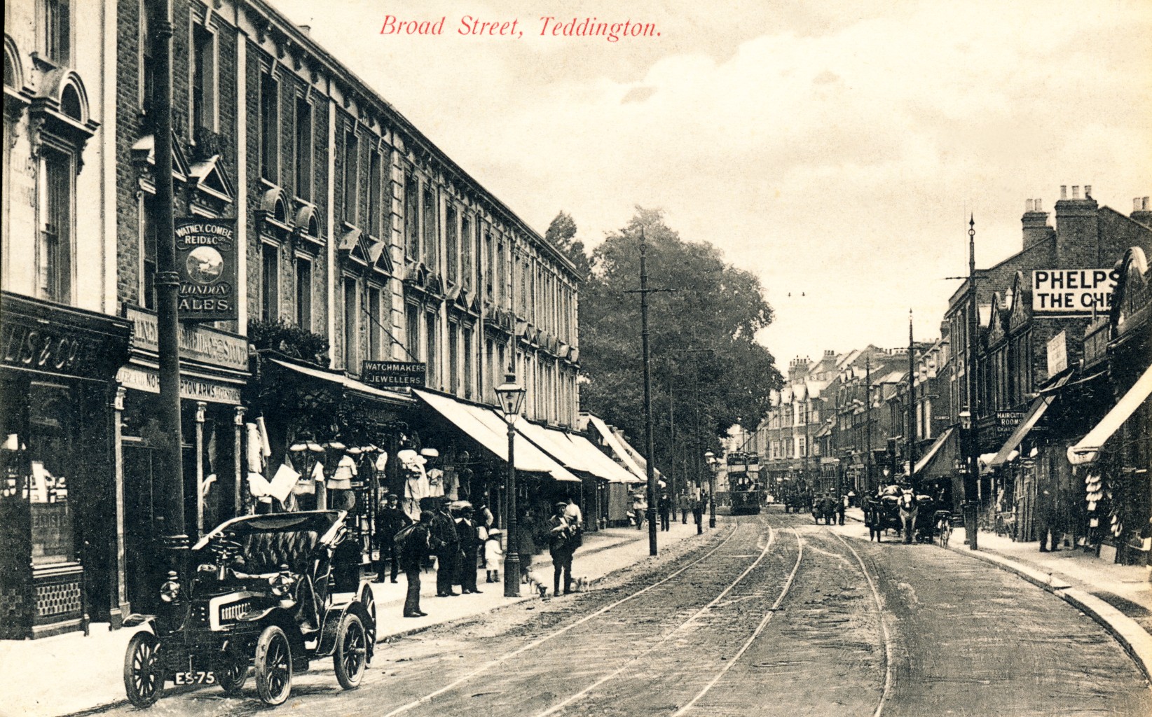Teddington Broad Street,street-townscape,trams
